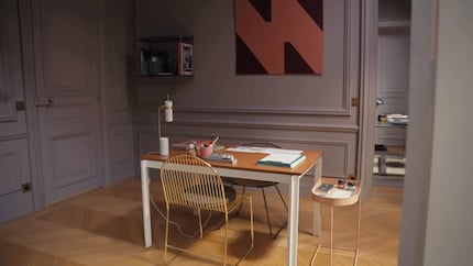 L’espace occupé par Emily est compact, ordonné et minimaliste.