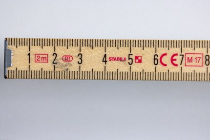 L'RF 24-105mm F4-7.1 è in grado di catturare un oggetto di otto centimetri a pieno formato. Tuttavia, la nitidezza non è delle migliori.
