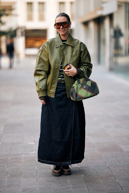 Le maxi gonne in denim sono molto cool.