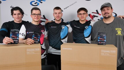 I secondi classificati con i loro premi.