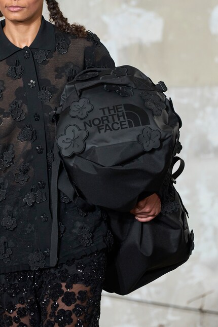 The classic duffle bag from The North Face featuring Bahnsen flowers.
