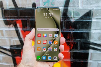 Het grote OLED-scherm ziet er erg goed uit.