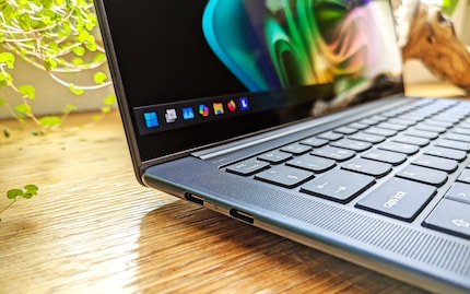 Le connessioni USB-C supportano Power Delivery 3.1 e DisplayPort 1.4.
