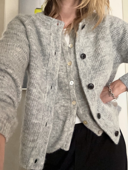 Diesen Winter Trend: zwei Cardigans auf einmal.