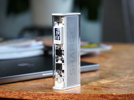 Lo Shargeek 140 è piuttosto compatto.