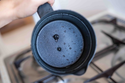 The jug has a great coating, so the clean-up’s easy.