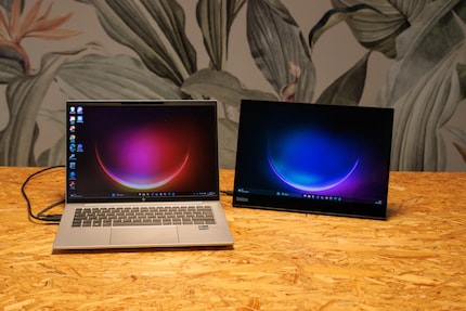 Il n'y a pas assez de place sur toutes les tables pour le deuxième écran.