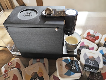 Die neue CoffeeB Cosmos hat mich rund einen Monat begleitet. Ich habe jede Sorte, die es gibt, probiert.