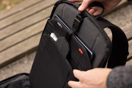Der Rucksack bietet Platz für Laptop, Tablet oder – wie bei mir – ein kleines externes Keyboard.