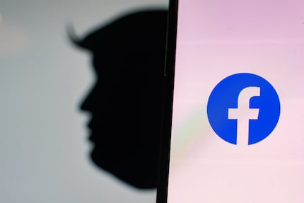 Le compte Facebook de Trump a été bloqué pendant presque deux ans.