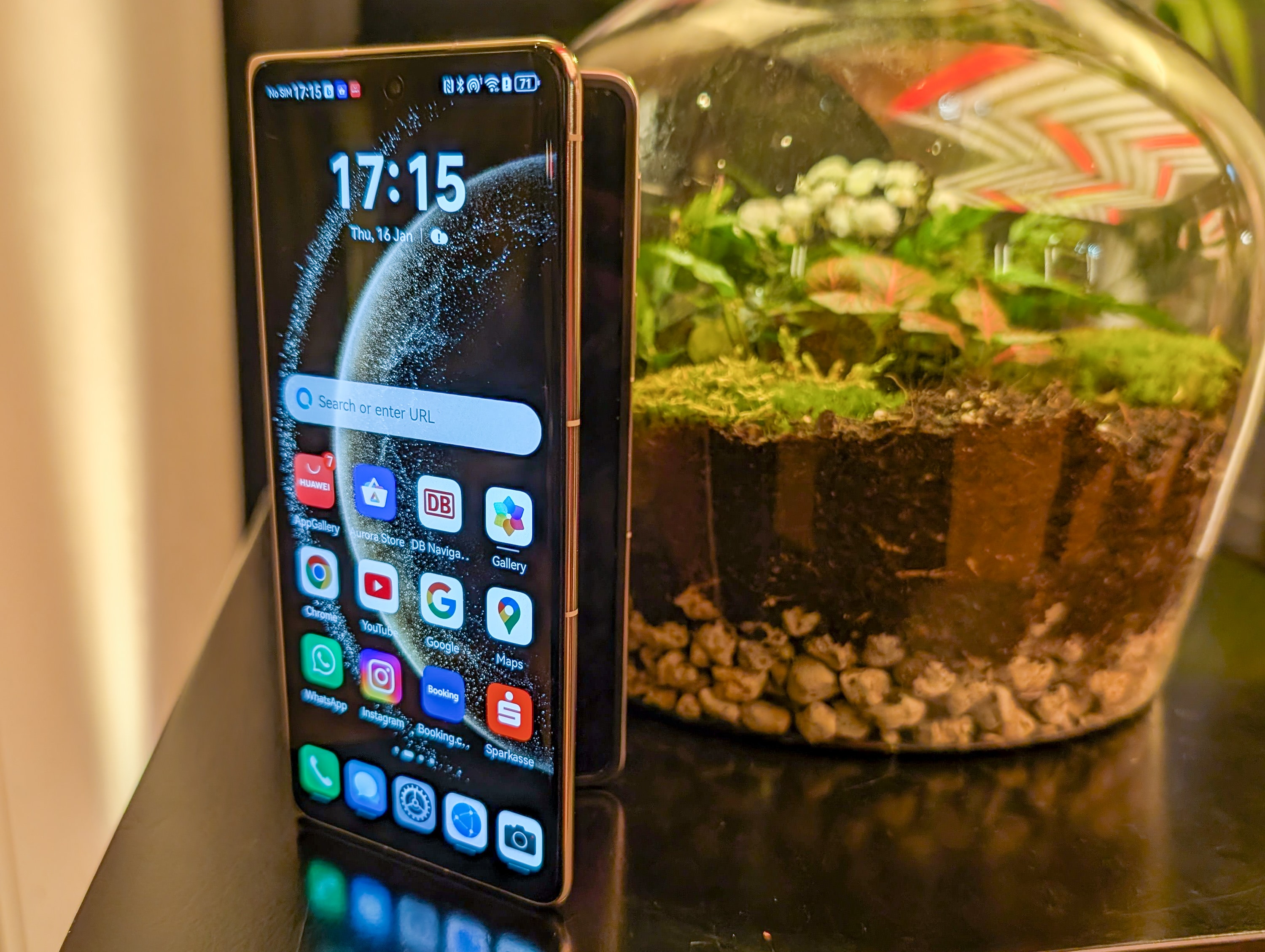HUAWEI Mate X6 5G 薄型折りたたみブラック 未使用未開封 Huawei Mate X6: The foldable smartphone is coming to Europe - Galaxus