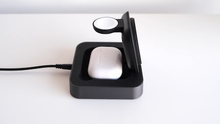 Een mooie plek voor het hoesje van mijn Airpods; het zou nog mooier zijn als ze daar ook opgeladen konden worden.