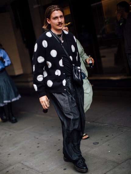 Dots also look good on men.