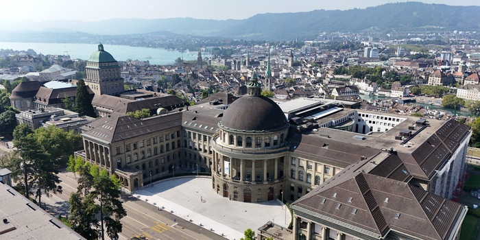 Shutterstock/Wren Field Productions (Main entrance of ETH Zurich)