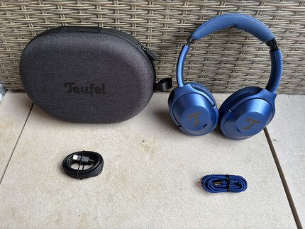 Vous pouvez également écouter de la musique via la prise jack fournie.