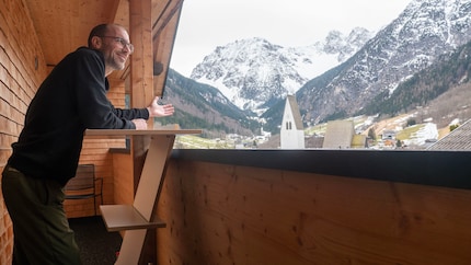 Österrrreeeeeeeich! Are you daft??? I have a pulse and in this case definitely a console.