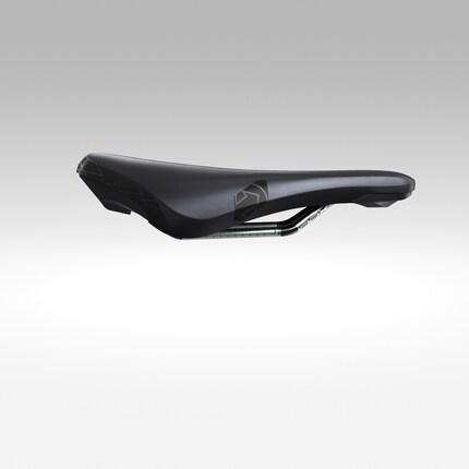 Das neue Modell des Stealth Offroad Performance-Sattels mit dem erhöhten Heck.