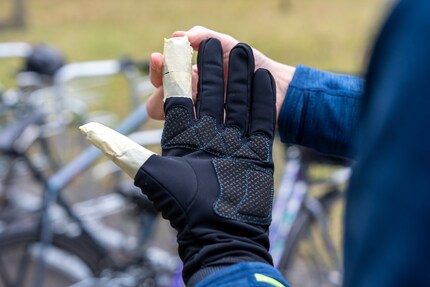 Auch zusätzlich bandagierte Finger werden kalt.