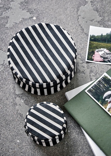 Diese Boxen eignen sich sowohl für Reisen als auch für den Einsatz zu Hause.