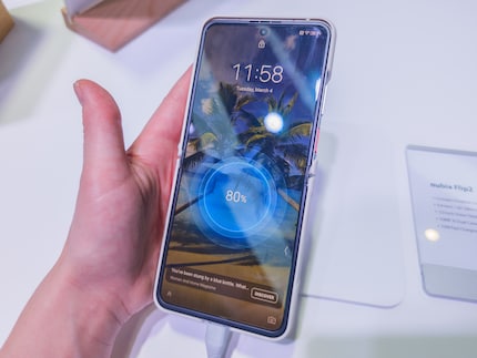 The manufacturer also seems to have done a good job on the inside. The fold is a minor matter.