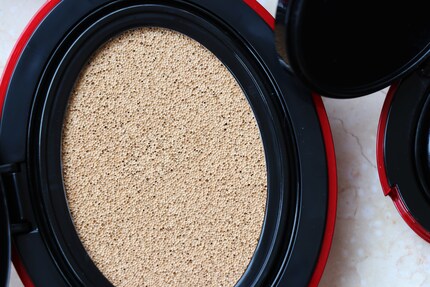 The colour 21W Natural Ivory is a tad too light for me.