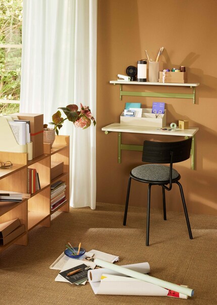 Une couleur fraîche pour plus de créativité et de concentration dans l'espace de travail.