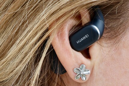 Les écouteurs se posent sans serrer sur le canal auditif et ne gênent pas.