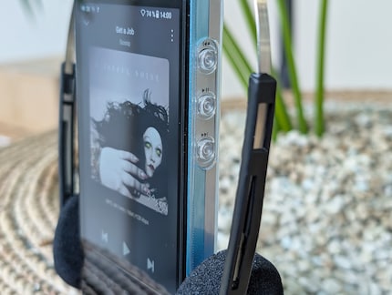 You can operate the player via the buttons on the side.