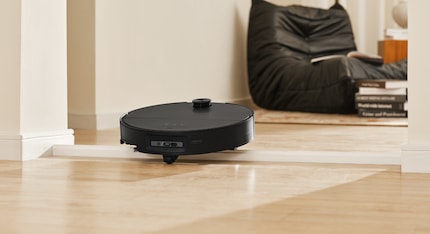 Door thresholds should pose no problem for the Saros 10.