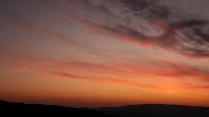 Non è Istanbul, ma non è neanche male: il cielo serale di Zurigo.