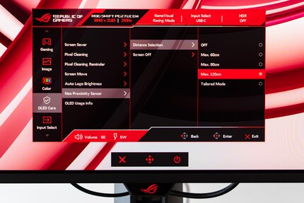 The Neo Proximity Sensor turns off the image when nobody’s sitting in front of the screen.