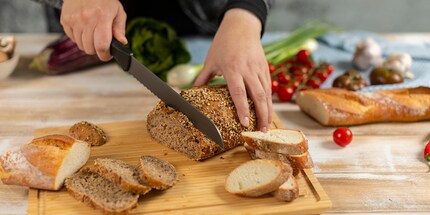The new «Iced» line includes paring knives, bread knives and various other knives. 