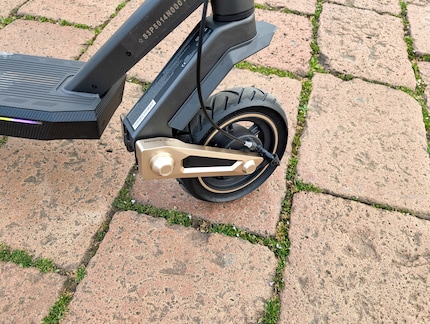 Ziemlich holprig: der Belag der Piazza Sempione in Mailand.