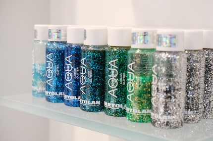 After all the realistic-looking body fluids, these glitter-filled tubes are a real treat for my eyes.