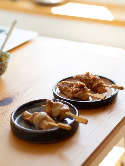 Optically, the skewers look delicious (left with Sunfly, right with peanut butter). But it's not just the eye that eats them.
