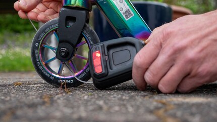 Beautiful design, not always practical: The Chilli scooter is not made for massive locks