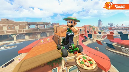 Luigi mangia una pizza e diventa un gondoliere.