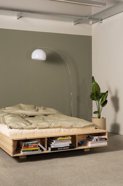 Il letto Merge offre un ampio spazio di archiviazione aperto grazie alla struttura del letto aperta.