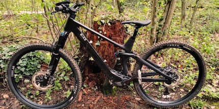 The brand new lightweight E-MTB Sign E-13 from Bixs.