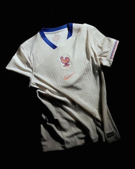 The jersey of the French players.