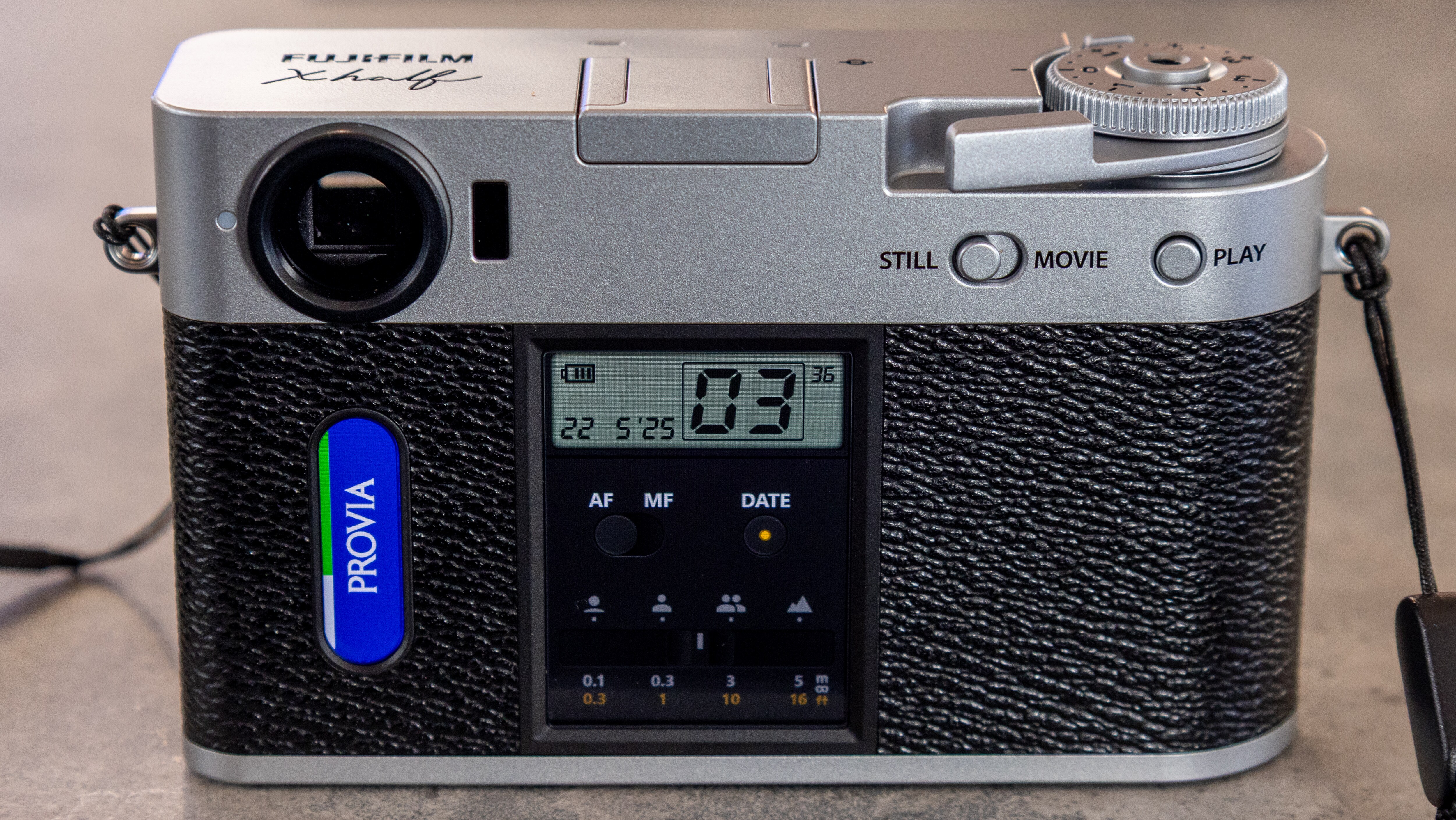 Fujifilm X half: The most analogue digicam in the world - Digitec