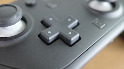 Hooray, the directional pad works as it should.