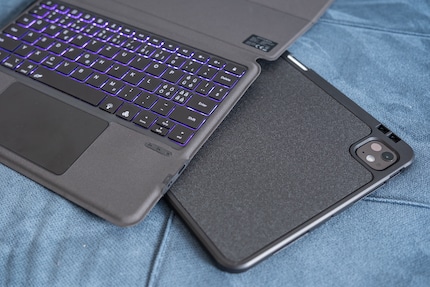 Das Trackpad ist unbrauchbar, dafür kann ich die Hülle separat nutzen.