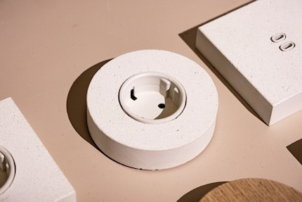 Kloss Socket Round, Beton.