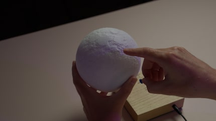 Wenn ich mit dem Finger über die Oberfläche fahre, kann ich die geologischen Formen spüren. Aber sie sind auch gut zu sehen.