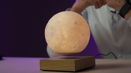 Hier die Beleuchtung in warmem Weiss.