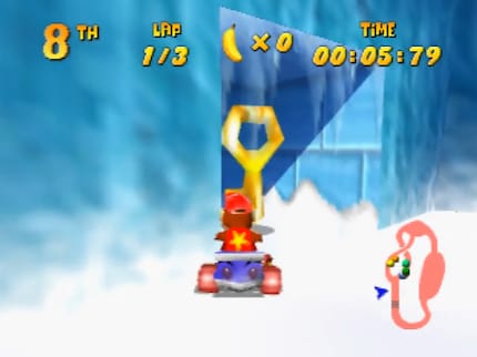 In «Diddy Kong Racing» I sometimes have to leave the race track to get to my destination.
