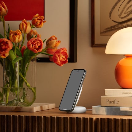 Le support magnétique Pixelsnap permet à votre smartphone de rester en place dans les supports de charge.