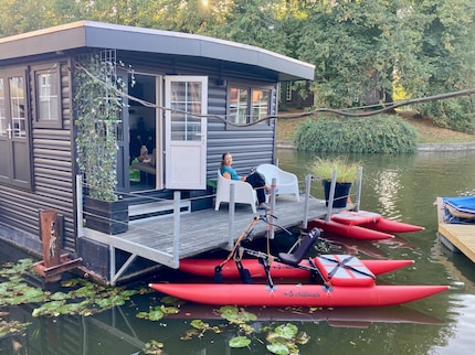 Dans cet hébergement, la chambre à coucher est située sous la ligne de flottaison.