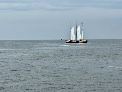Après les canaux parfois étroits, l'immensité de la mer du Nord nous enthousiasme.